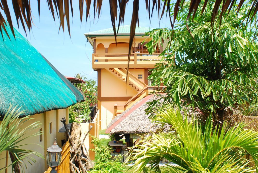 Casa Aviara Resort & Hotel Puerto Galera Exterior foto